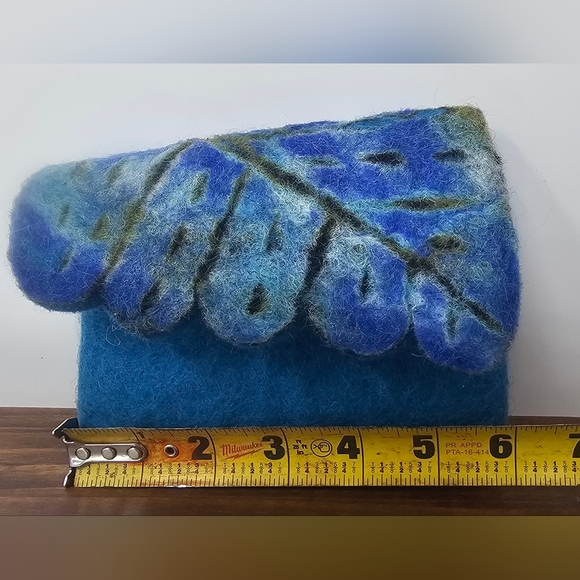 Handmade Felt Wool Coin Purse Zip Closure With Leaf Flap Teal NWOT - Picture 13 of 14